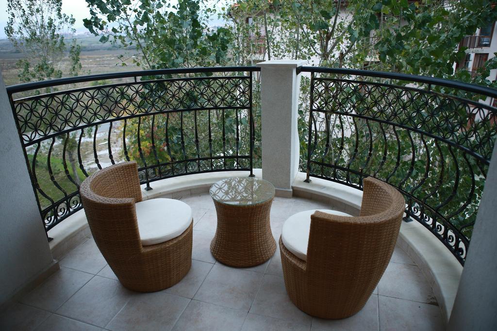 Harmony Suites Jungle Sunny Beach Phòng bức ảnh